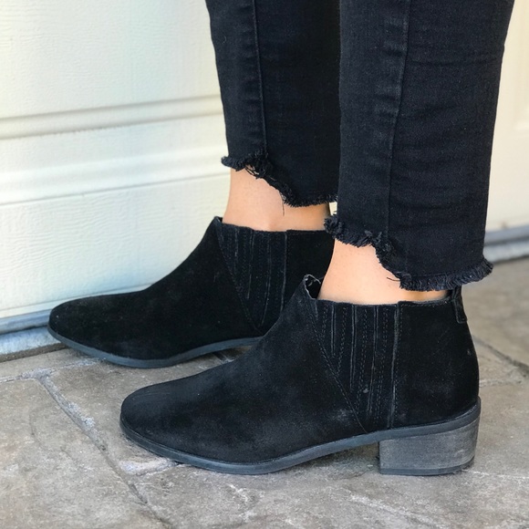 NIB Distressed Genuine Suede Burnished Ankle Boot - Picture 2 of 8